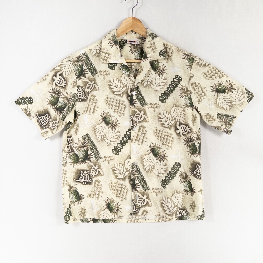 Kai Island Hawaii Shirt Mens Sz Medium Green Button Up Sea Turtles Pineapples